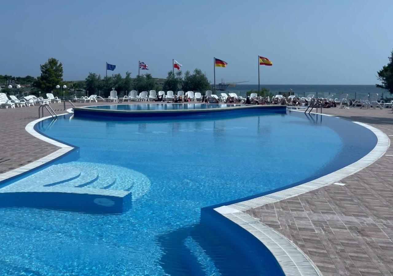 Villaggio La Giara Vieste Bagian luar foto