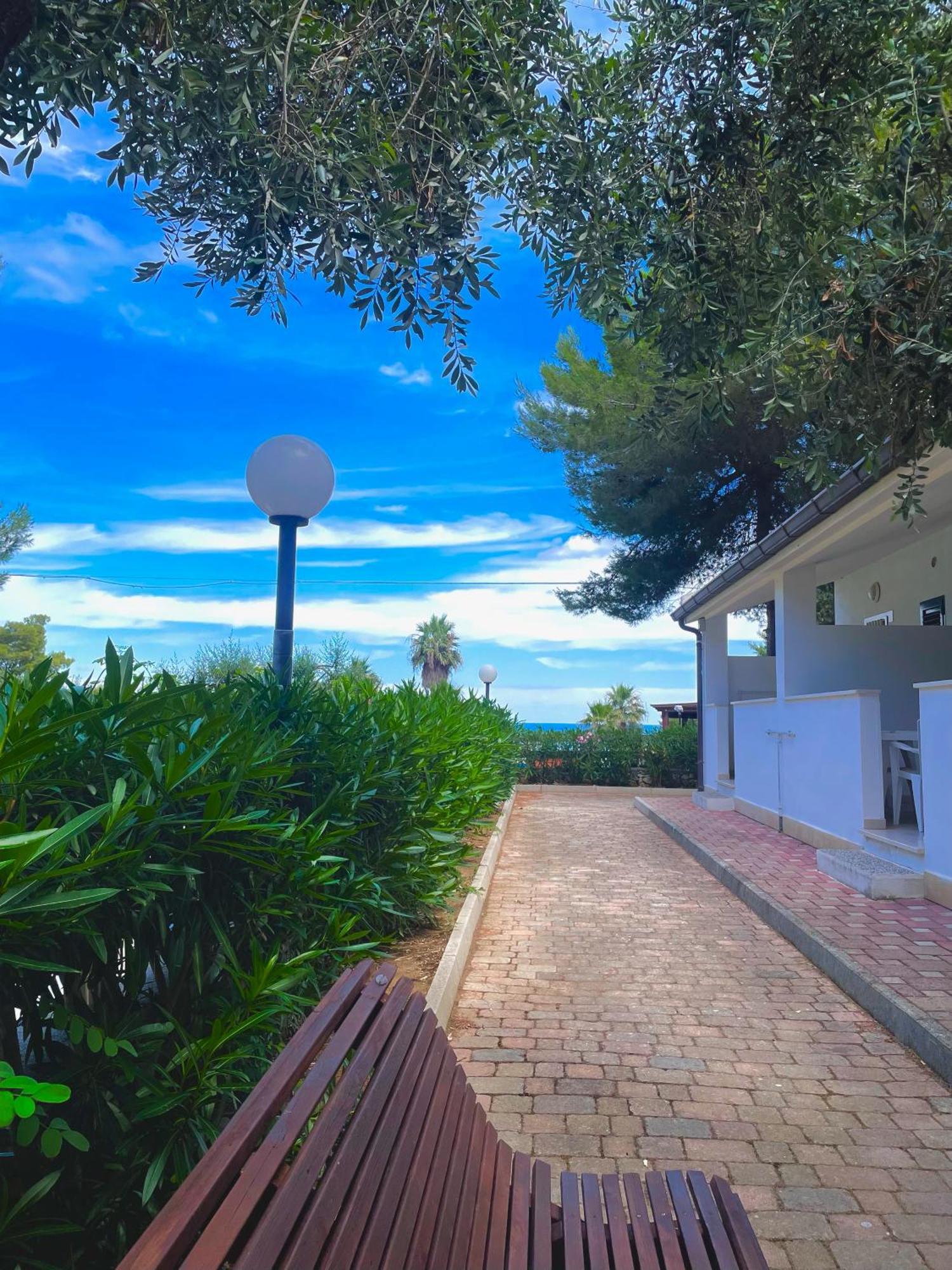 Villaggio La Giara Vieste Bagian luar foto